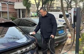 海角社區(qū): 新能源汽車市場(chǎng)熱度持續(xù)攀升